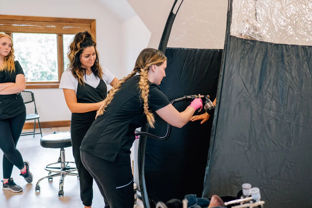 Spray tan apprenticeship with Teasha Buxton for hands-on pro training.